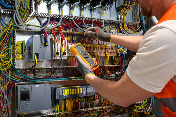 Best Affordable Electrician  in Long Grove, IA