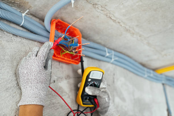 Professional Electrician in Long Grove, IA